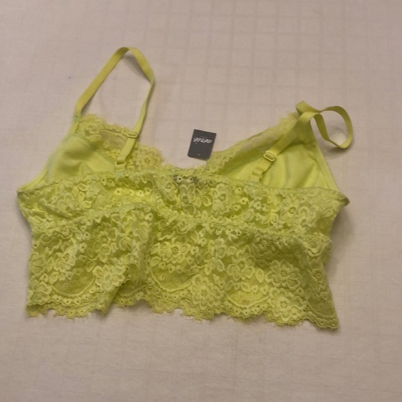 Bralette - Picture 2 of 3